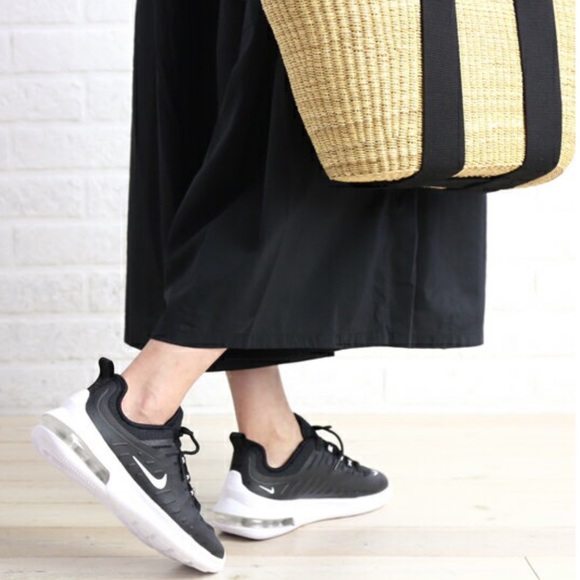 NWT Nike Air Max Axis Black WMNS - Picture 3 of 8